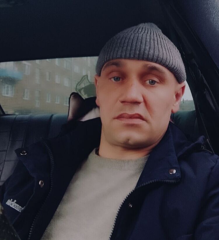  ,   Konstantin, 35 ,   ,   , c 