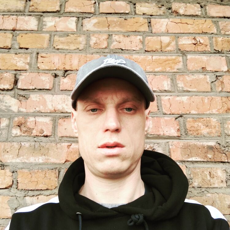  28661151  Oleksii, 39 ,    