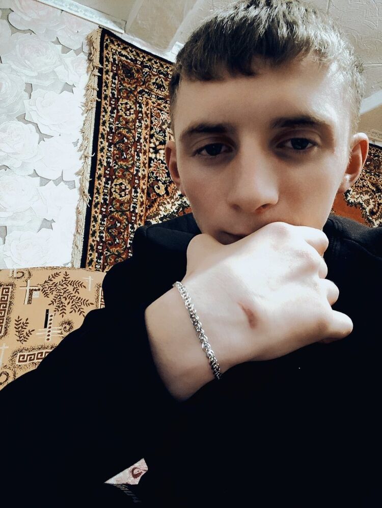  32027221  , 22 ,    