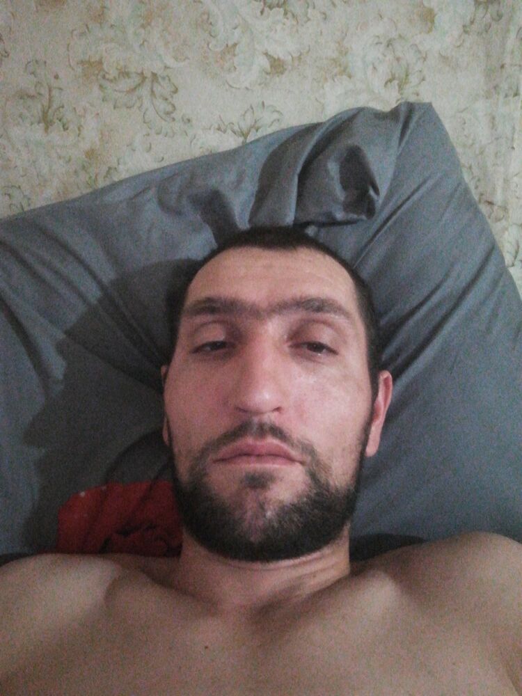  38504281  , 40 ,    