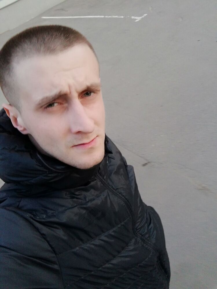  ,   Slava, 32 ,   