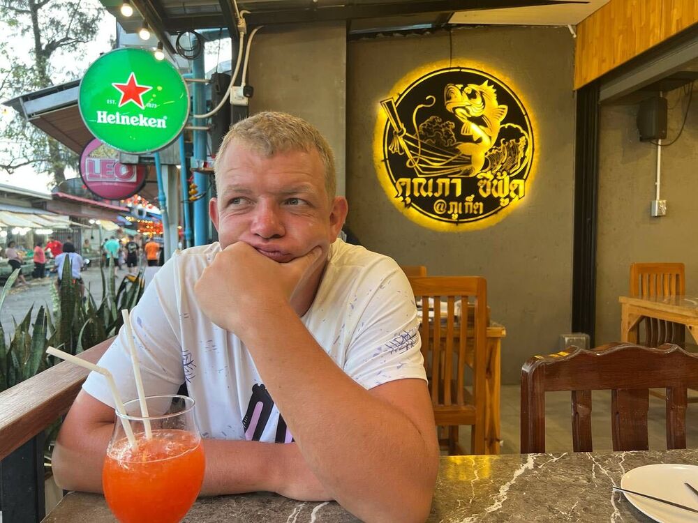  54149521  , 37 ,    -