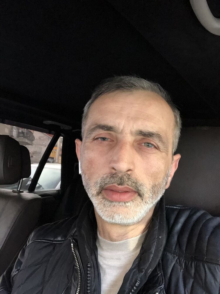  18509571  , 54 ,    