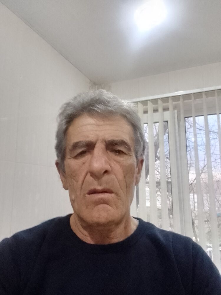  47354031  Slavik, 63 ,    