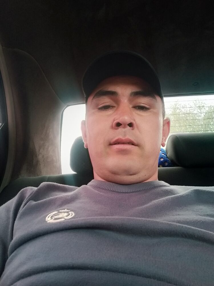  43027781  Djamshid, 35 ,    