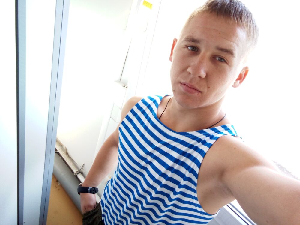  41800371  Danil, 25 ,    