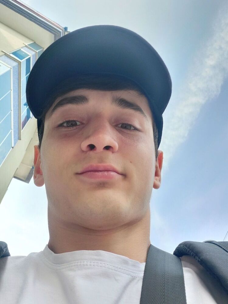  ,   Adam, 20 ,   ,   , 