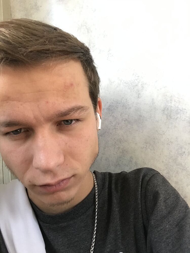  29534891  Aleksei, 26 ,    