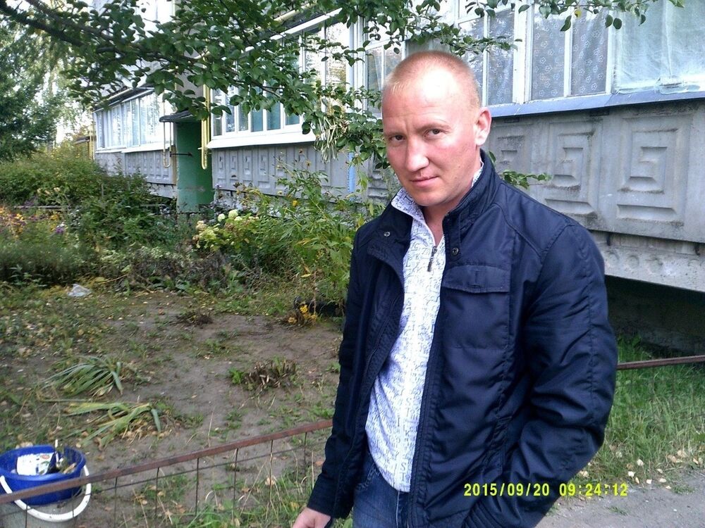  54018941  Sergey, 40 ,    