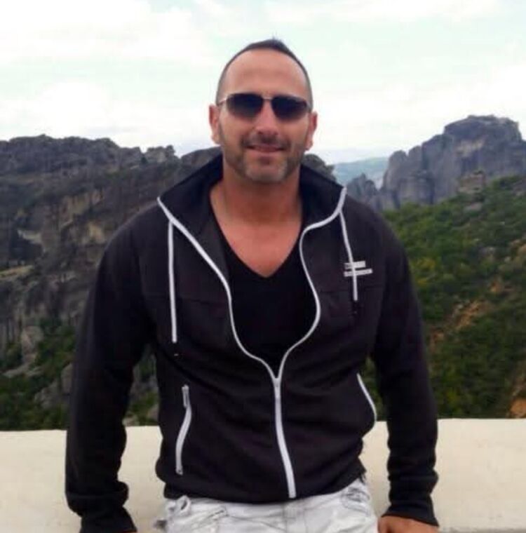  51311111  Men, 54 ,    