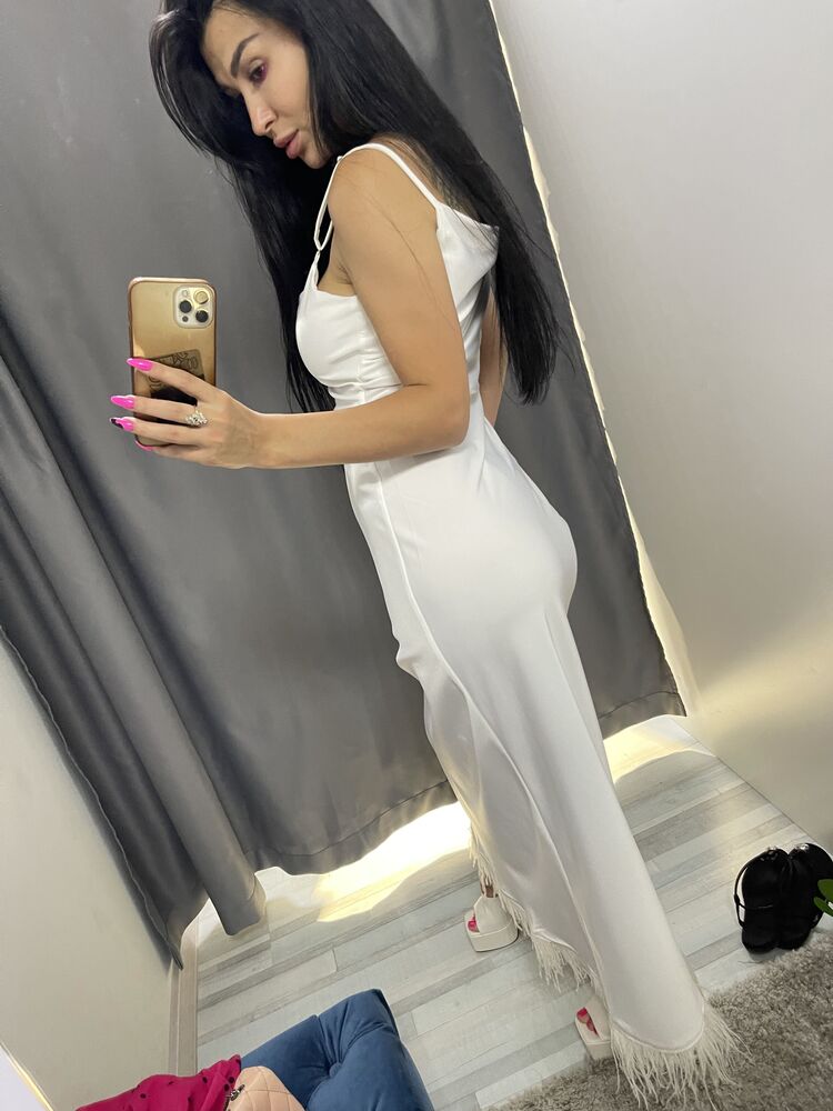  ,   Mikki, 29 ,   ,   