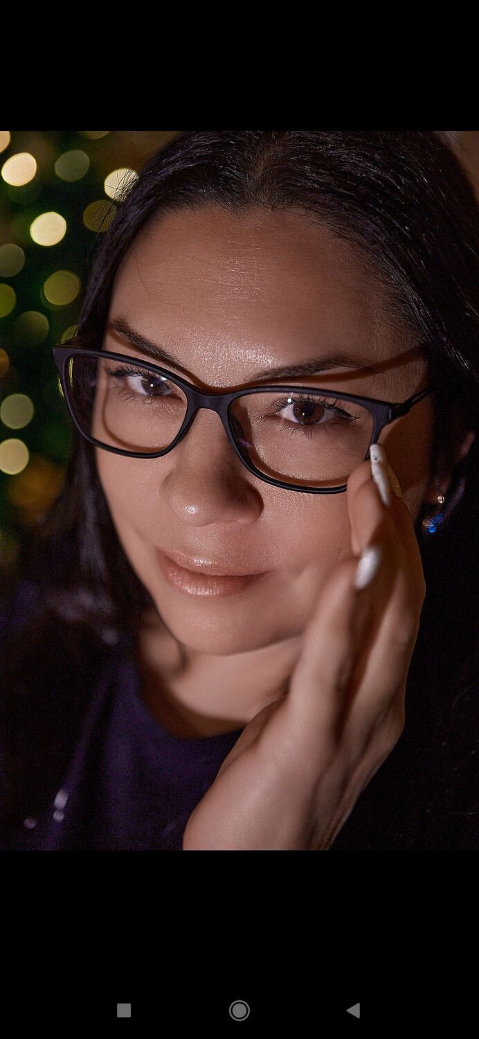  51625251  Evgenia, 46 ,    