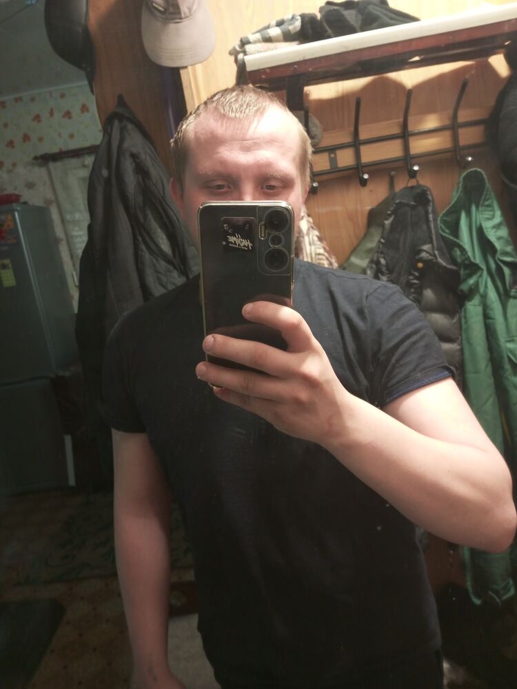  ,   Vlad, 25 ,   ,   