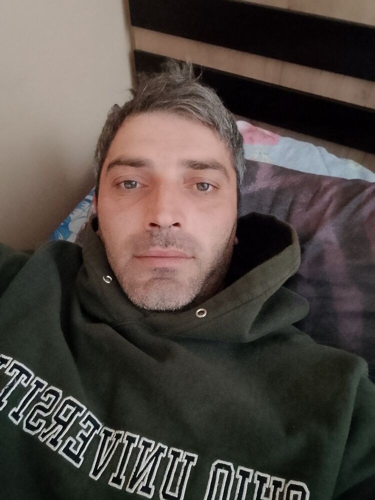  43749521  Alik, 33 ,    