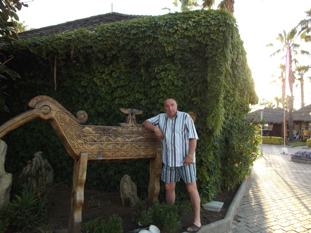  ,   Konstantin, 65 ,   c 