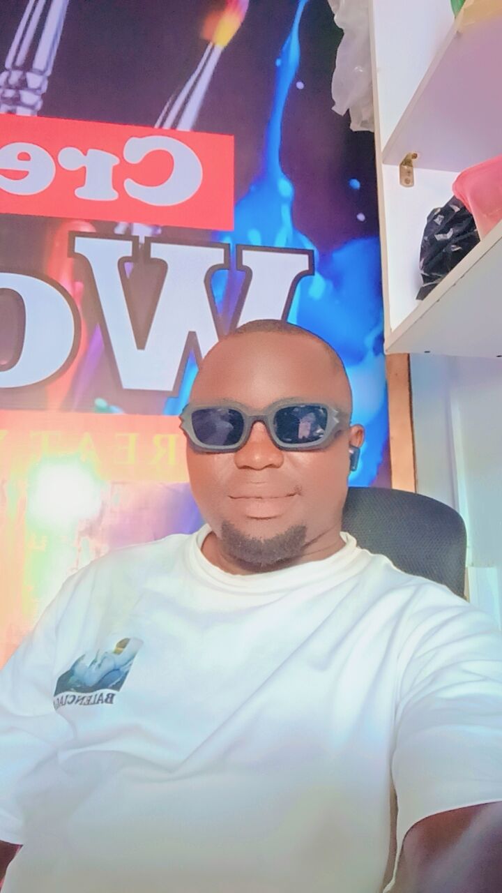  52999091  Lekan olasoj, 47 ,    Lagos