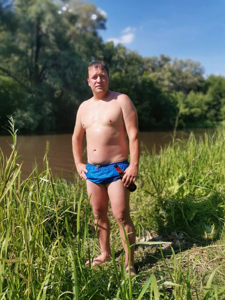  ,   Viktor, 36 ,   ,   , 