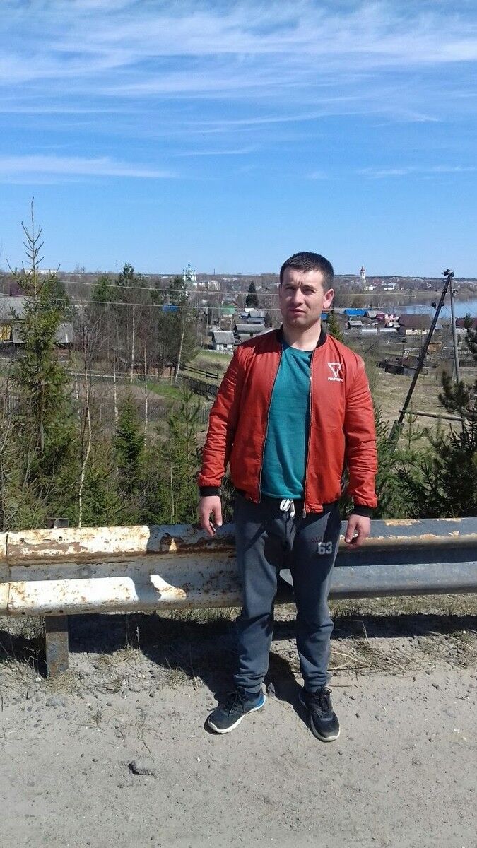  ,   Maks, 34 ,   