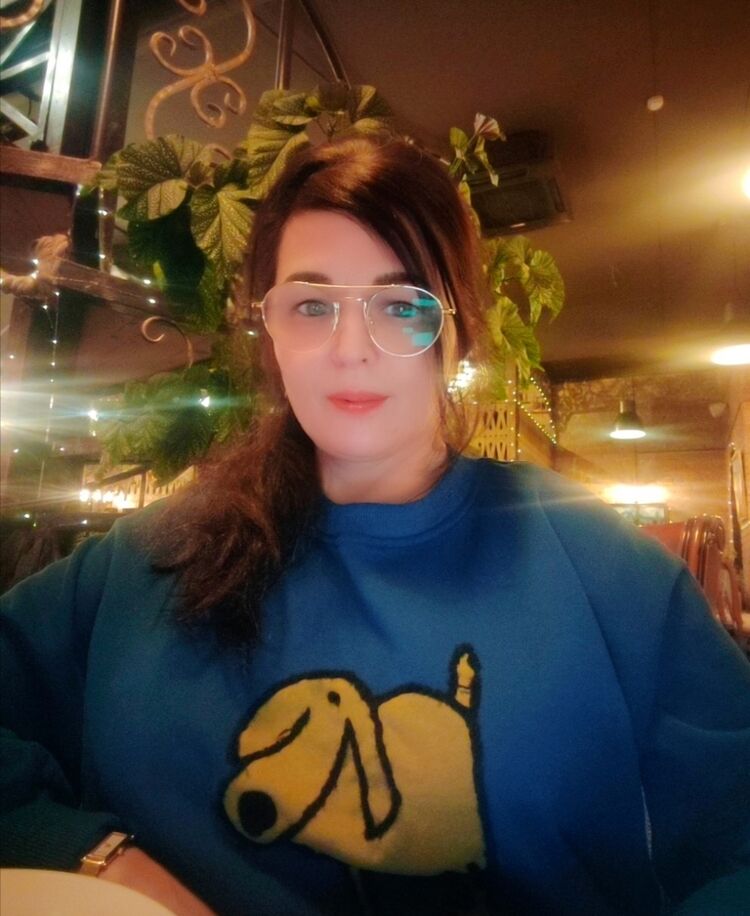  54671671  Mila, 45 ,    