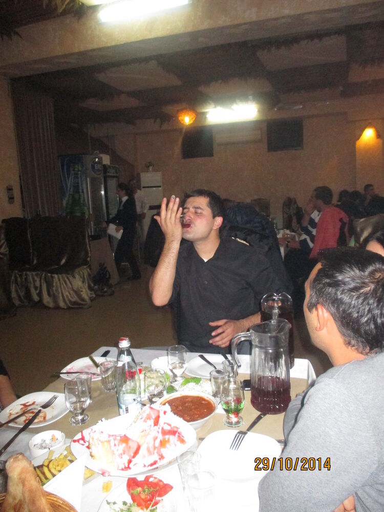  ,   Gio, 39 ,   