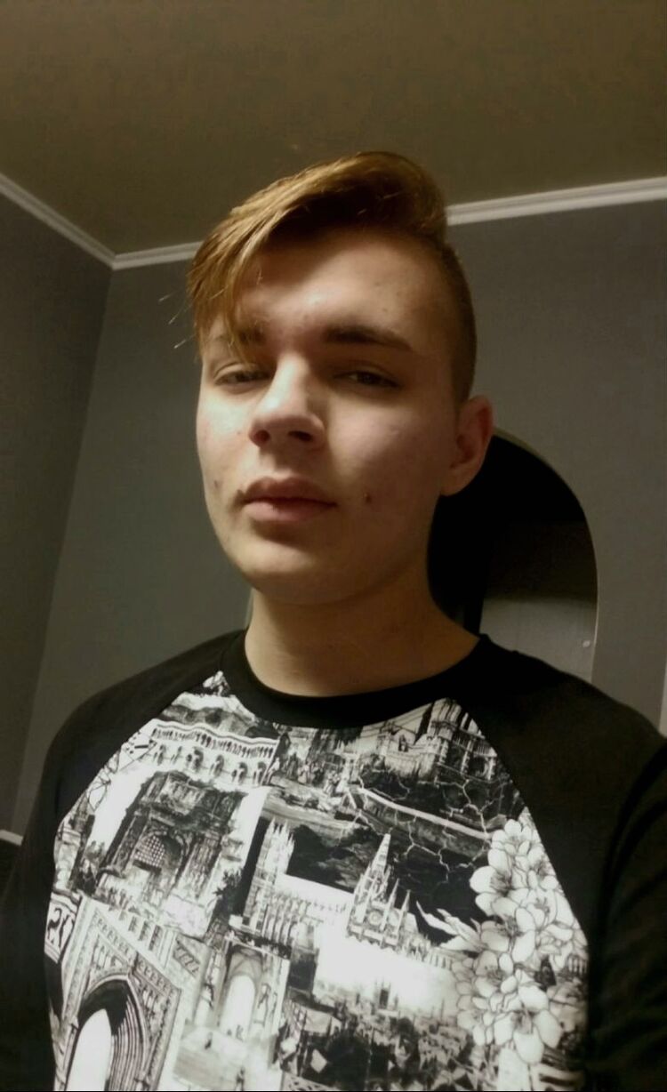 ,   Tim, 19 ,   ,   