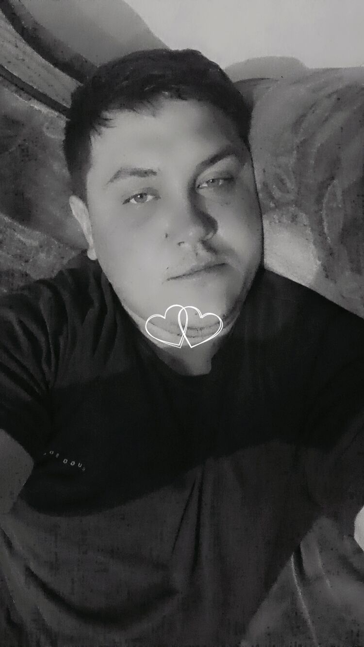  52240621  Alexander, 32 ,    