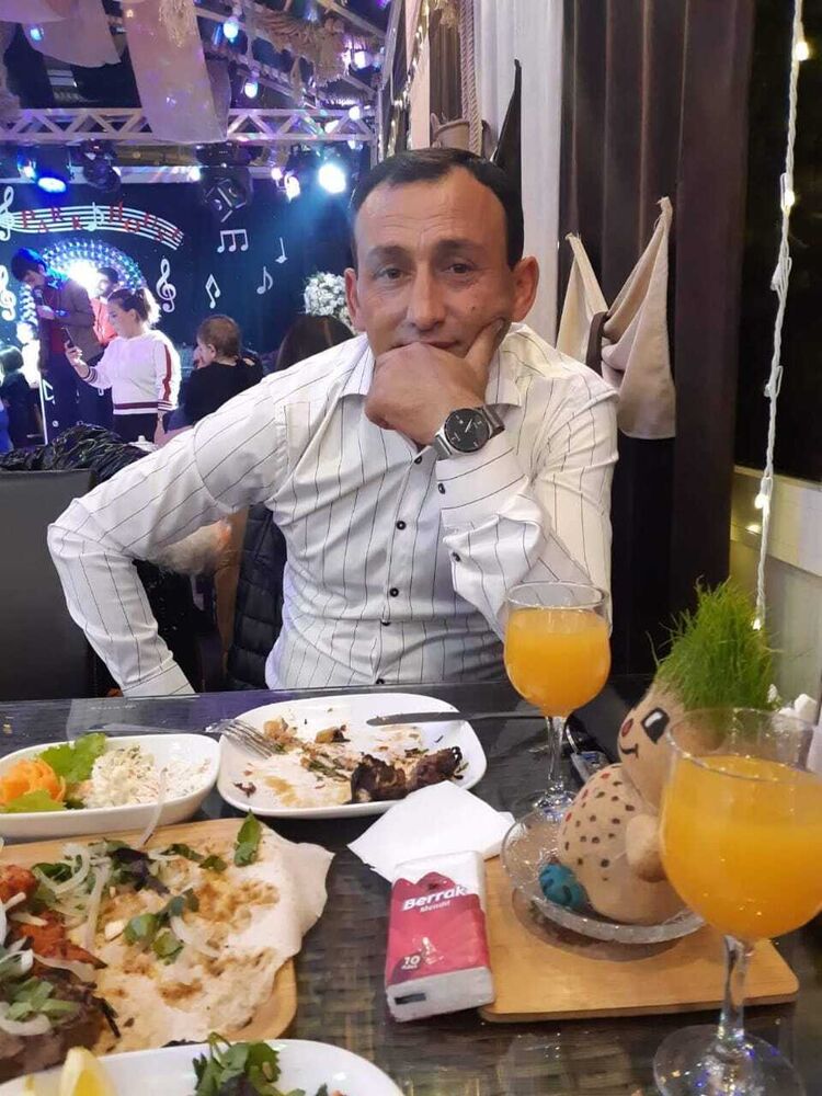  31575211  , 44 ,    -