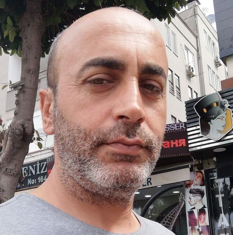  24007491  Farid, 49 ,    