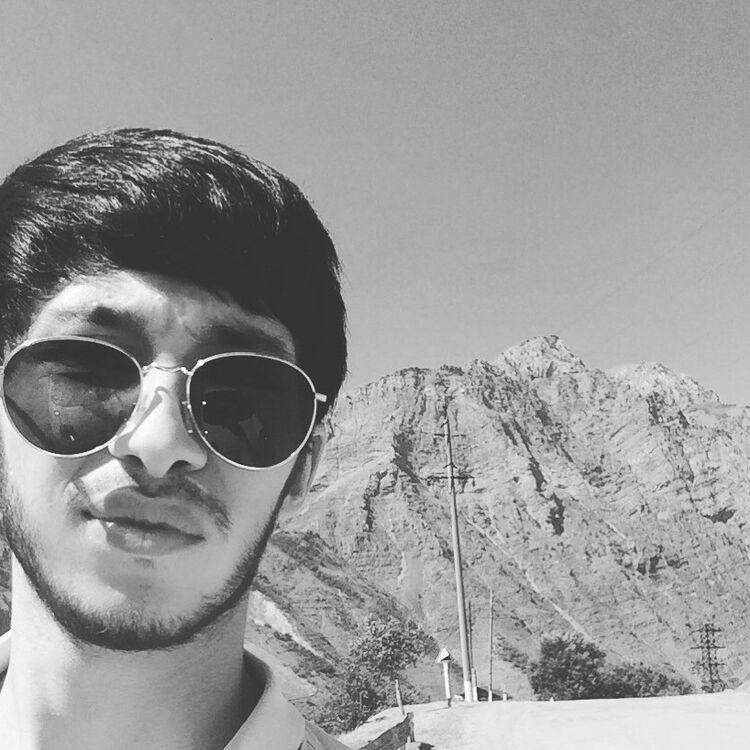  ,   Amir, 33 ,   ,   , c 