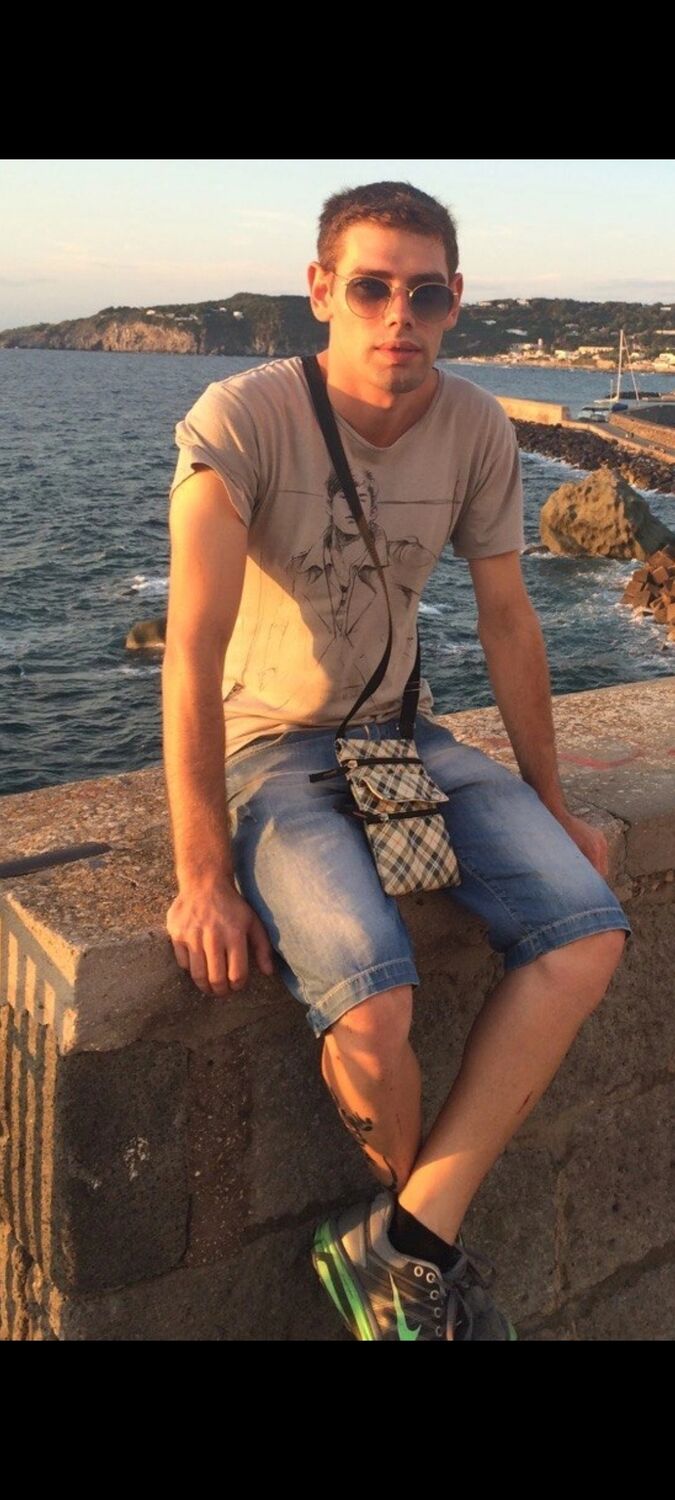  26762341  Volodia, 33 ,    Ischia