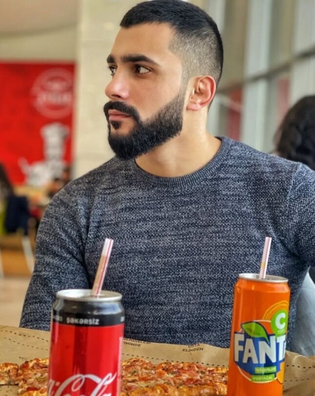  52371201  , 35 ,    