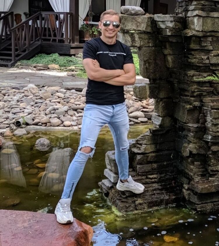  ,   Bohdan, 28 ,  