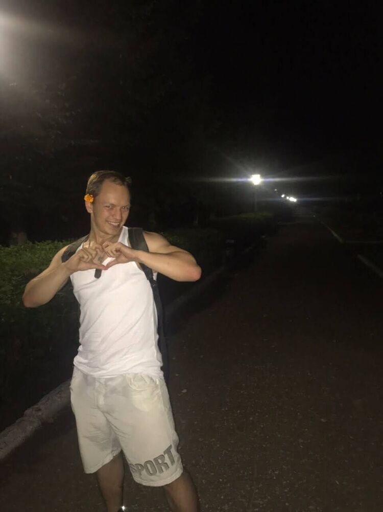  48975301  , 27 ,    -