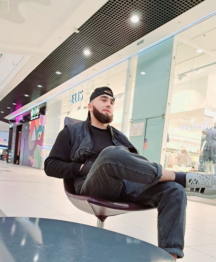  33674041  Muhammadjon, 28 ,    