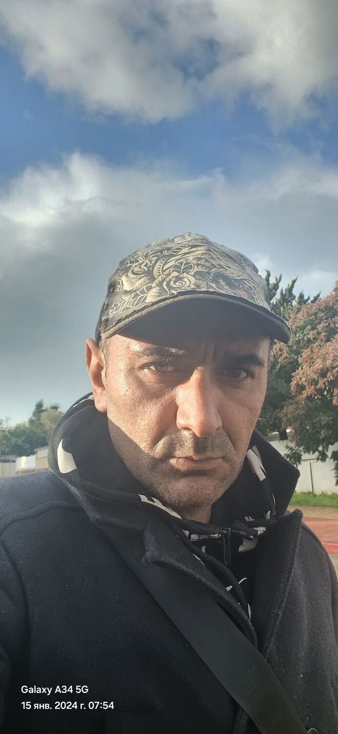  40706391  Shaul, 43 ,    Azor