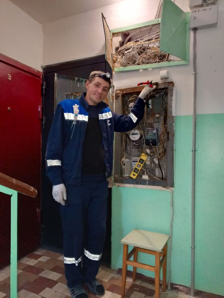  48241731  , 48 ,    