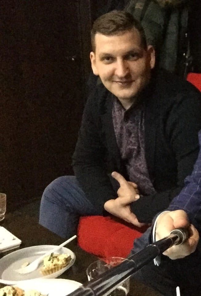  27268201  Sergio, 31 ,    