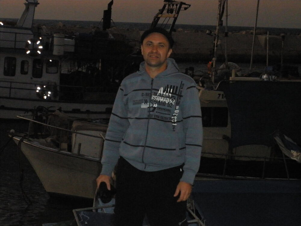  4614221  Alex, 50 ,    