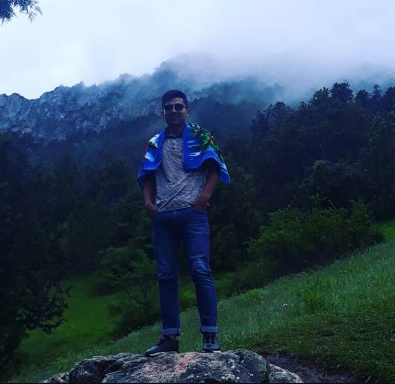 51123581  , 28 ,    
