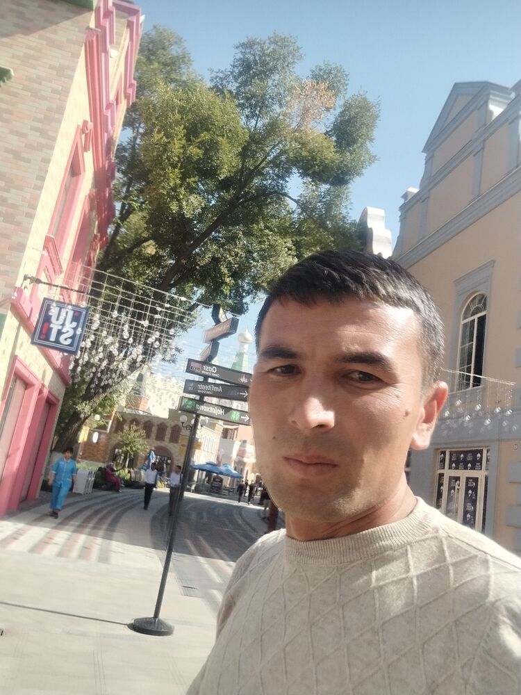  -,   Alek, 31 ,   ,   