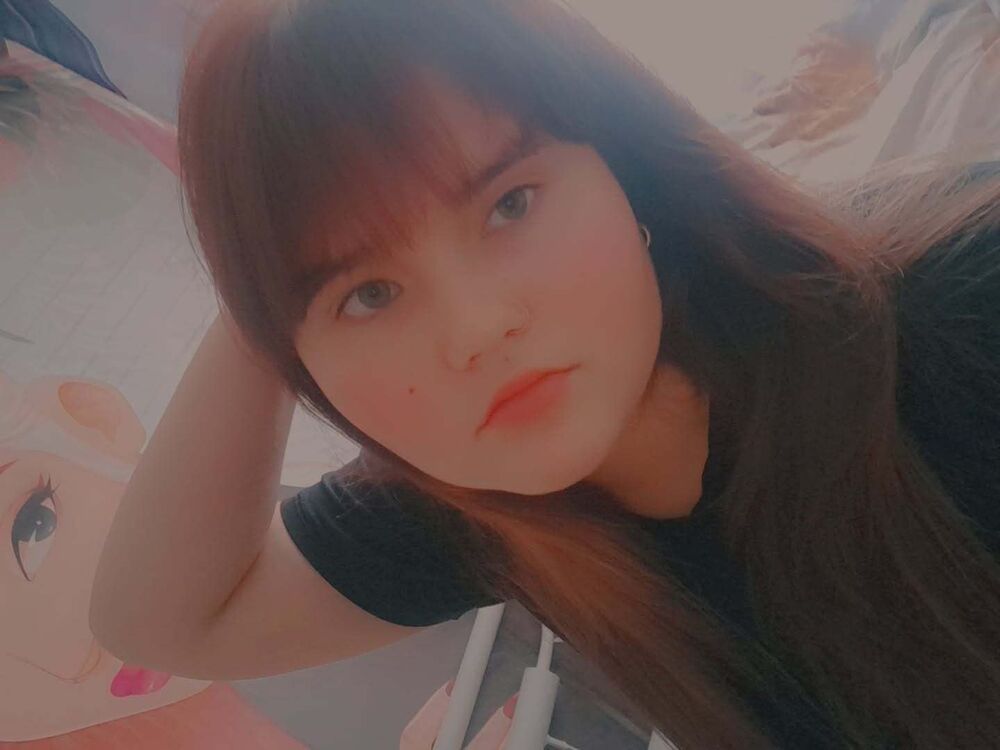  52251881  Polina, 19 ,    