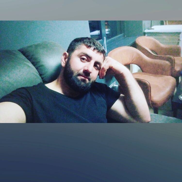  33495021  Ramin, 35 ,    