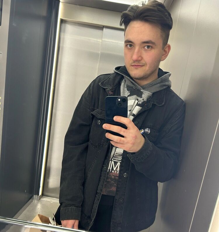  36888591  , 23 ,    -