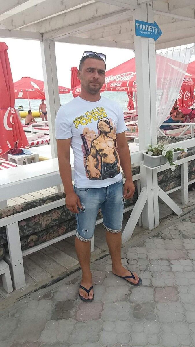  15567351  Anatoli, 35 ,    Benov