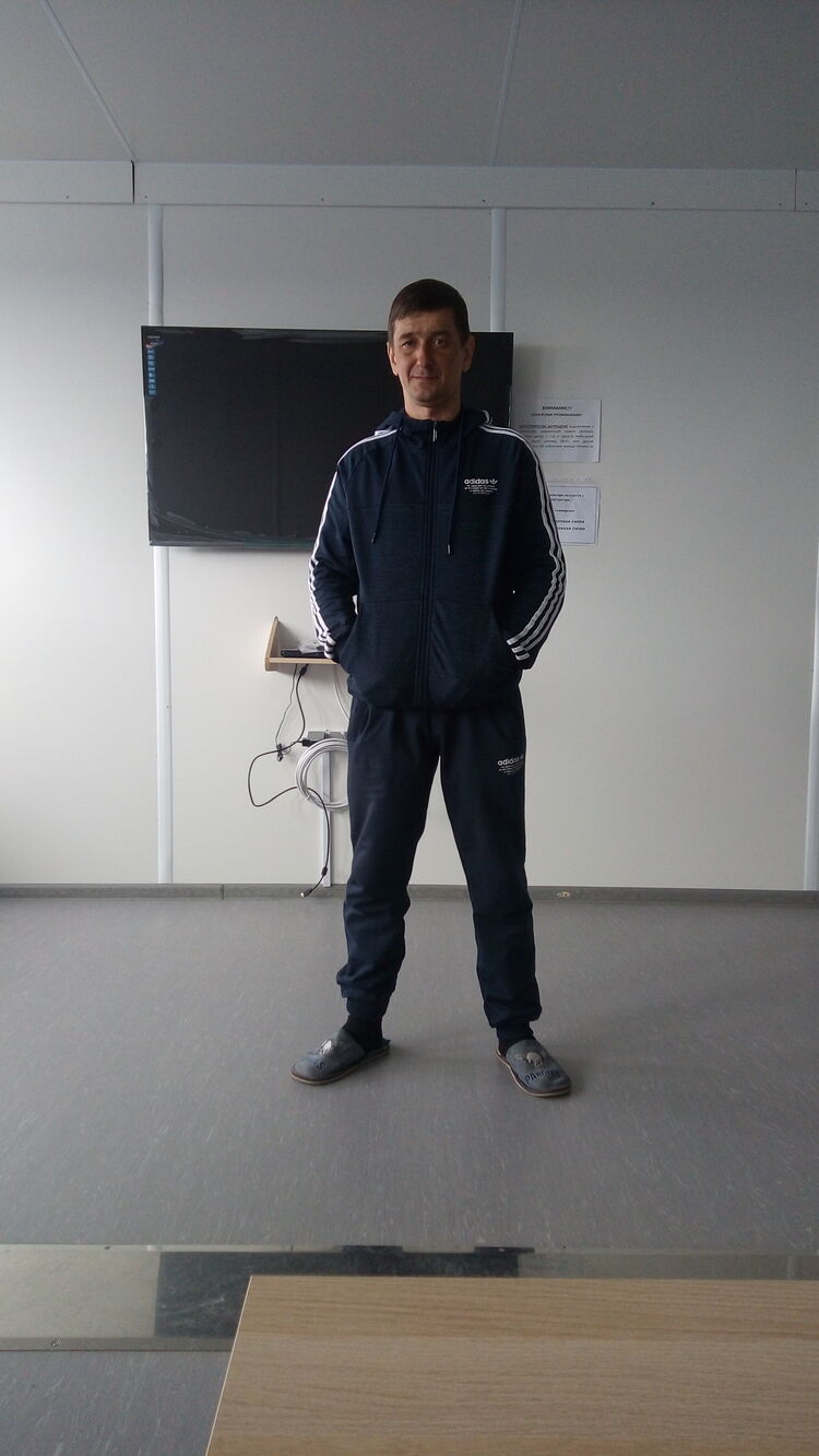  46200351  Dmitry, 43 ,    