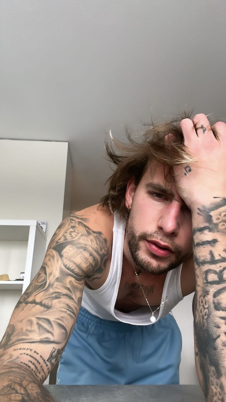  Flamatt,   , 27 ,   ,   