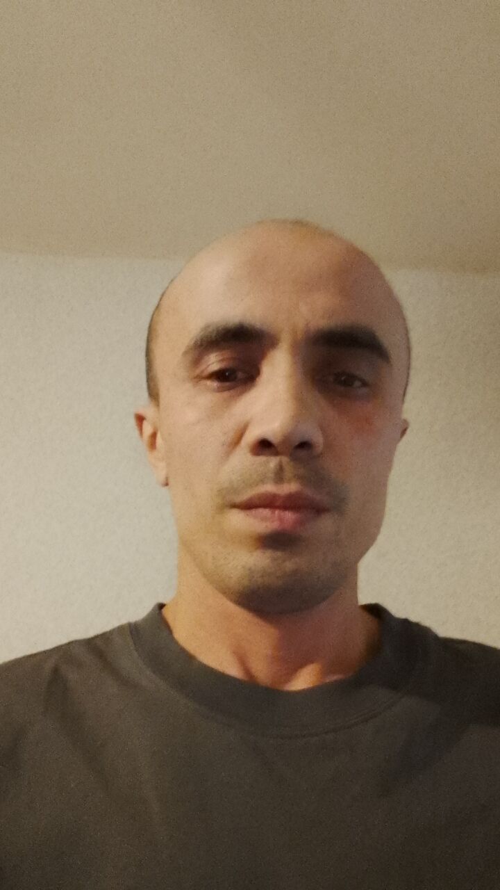  51167131  , 35 ,    -