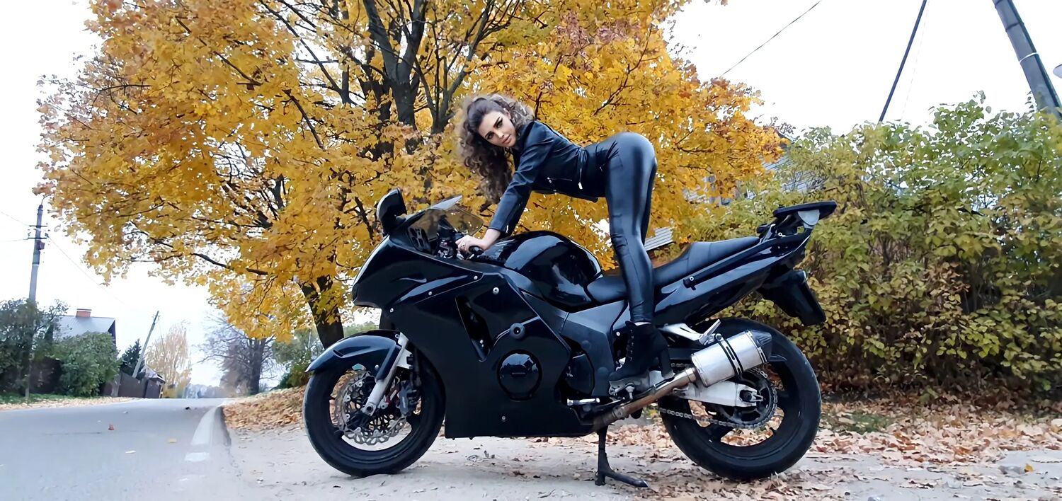  28133371  Katrin, 28 ,    