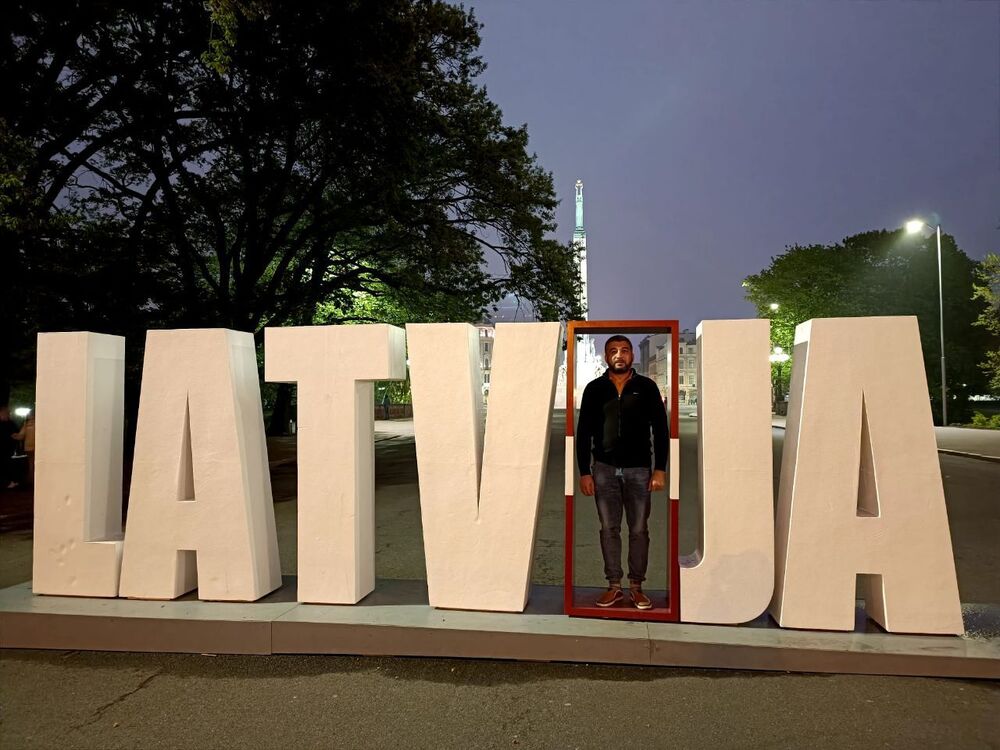  ,   Raf, 43 ,   ,   , c , 