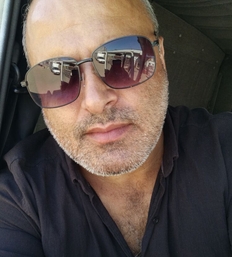  51807381  , 49 ,    